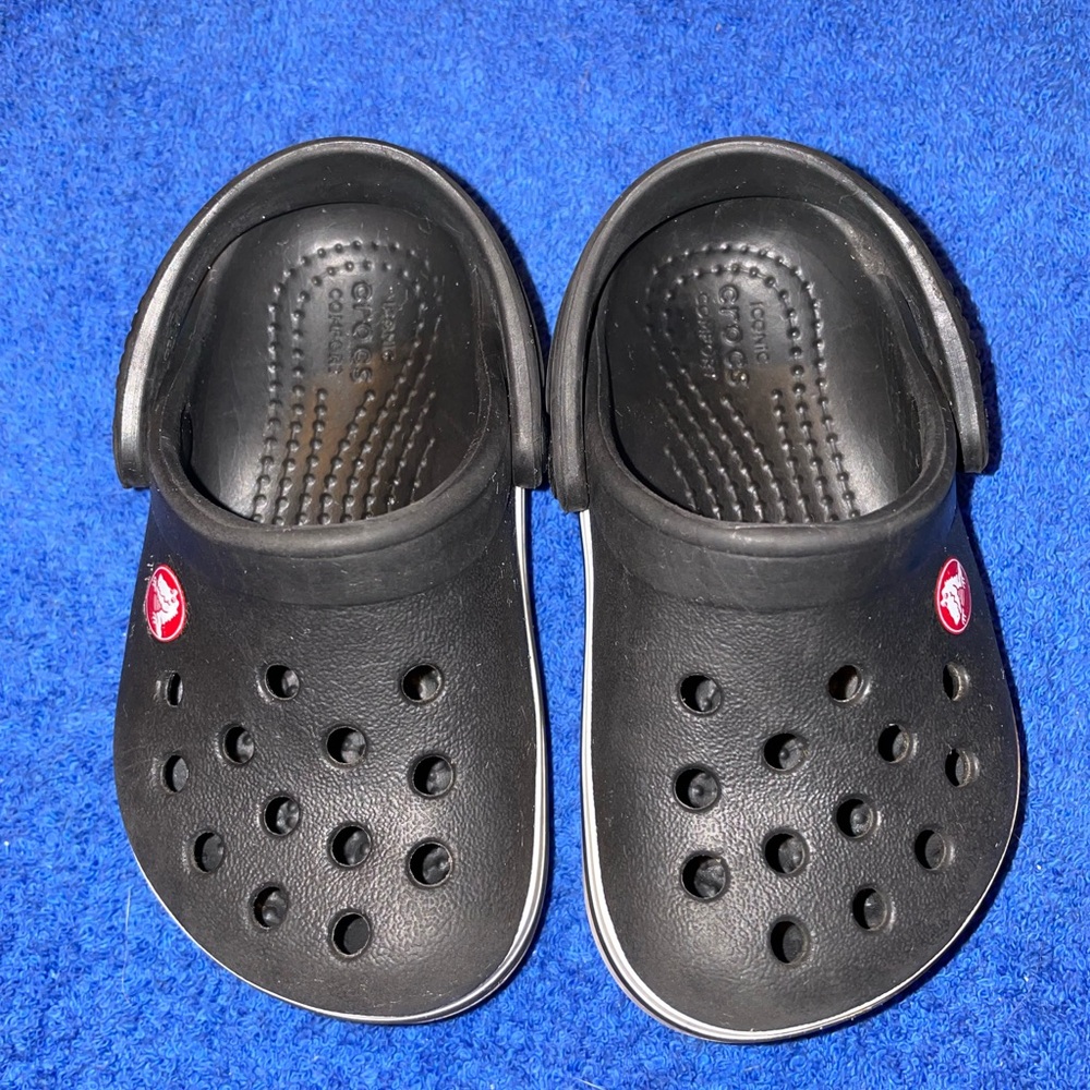 CROCS Black Sandals 5c